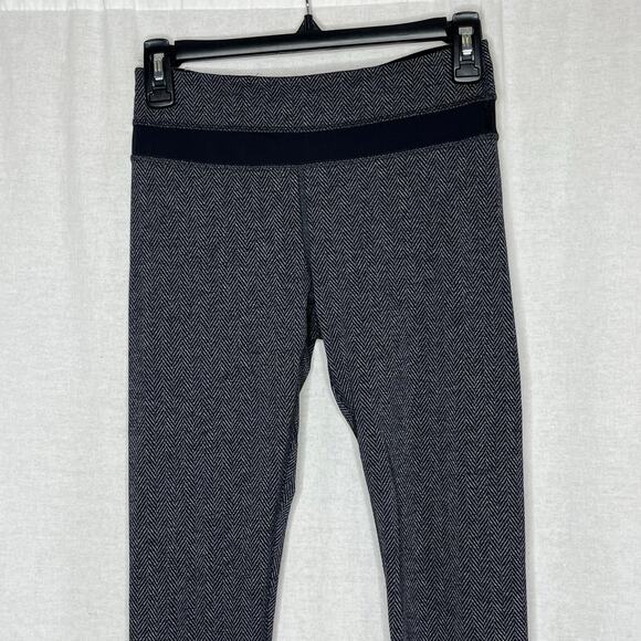 Lululemon Gray Run Inspire Crop Leggings Size 4 - Picture 4 of 11